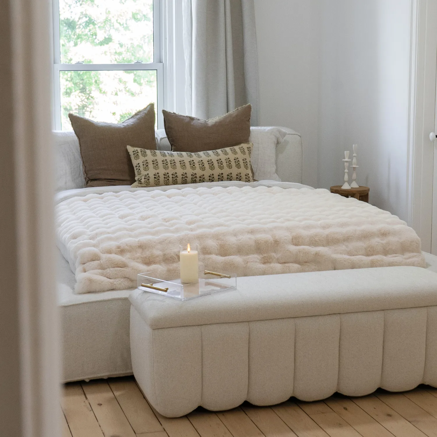 Dupont Mellow Ivory Platform Bed