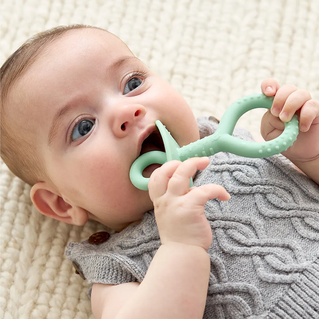 Itzy Pre-Feeding Teether Set™